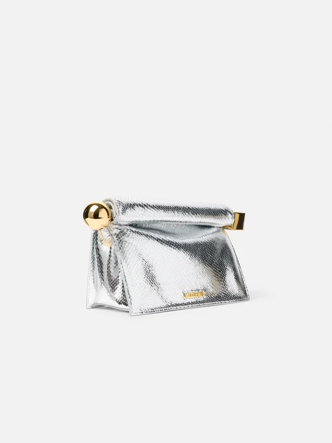 The Rond Carré clutch Take-out clutch The Rond Carré clutch Take-out clutch