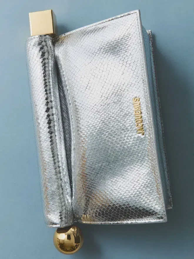 The Rond Carré clutch Take-out clutch The Rond Carré clutch Take-out clutch