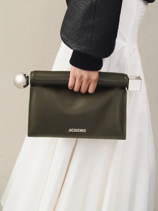 The Rond Carré clutch Take-out clutch The Rond Carré clutch Take-out clutch