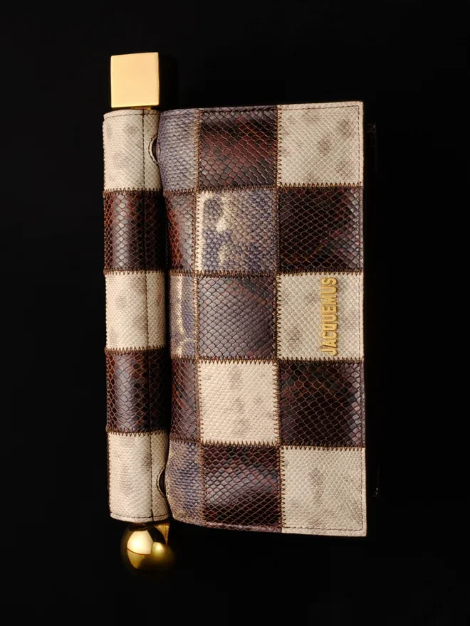 The Rond Carré clutch Take-out clutch The Rond Carré clutch Take-out clutch
