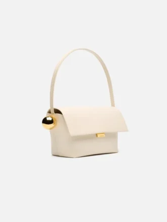 The Rond Carré Folded shoulder bag