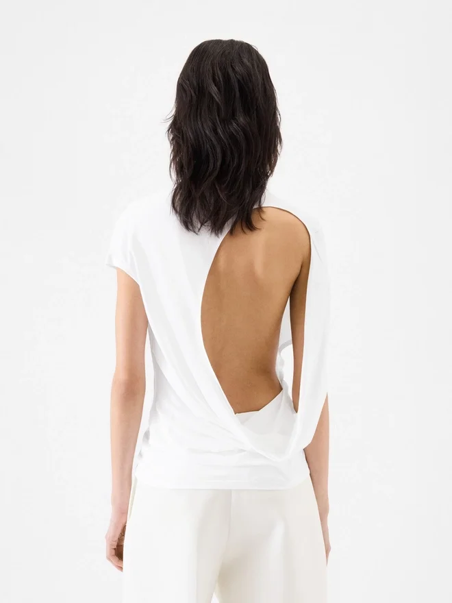 The Salerno t-shirt Open-back t-shirt The Salerno t-shirt Open-back t-shirt