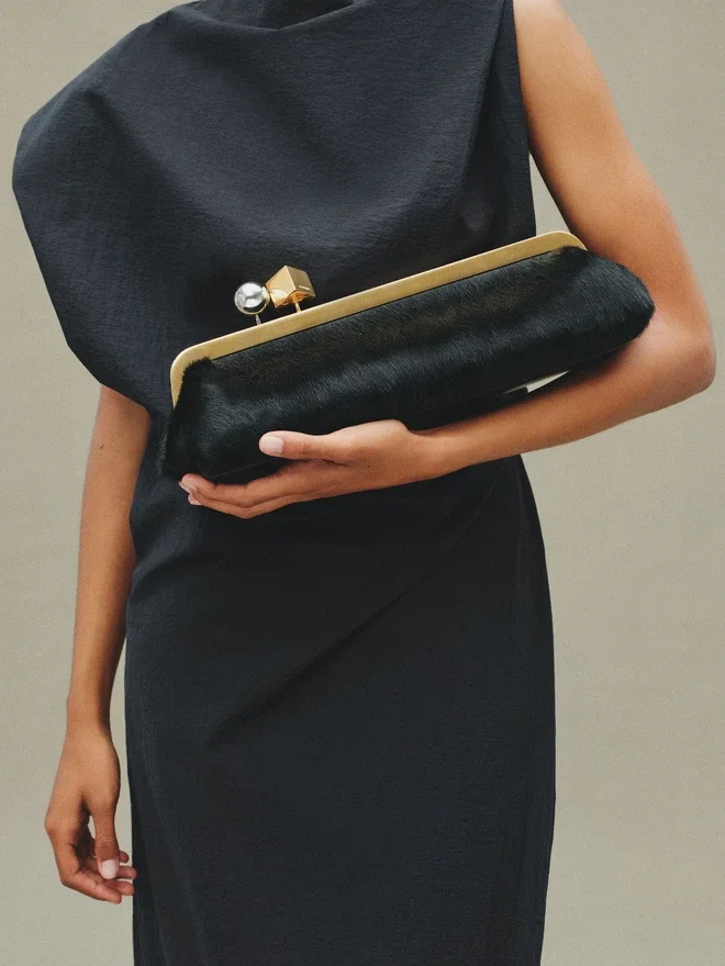 The Salon clutch Long clasp bag The Salon clutch Long clasp bag