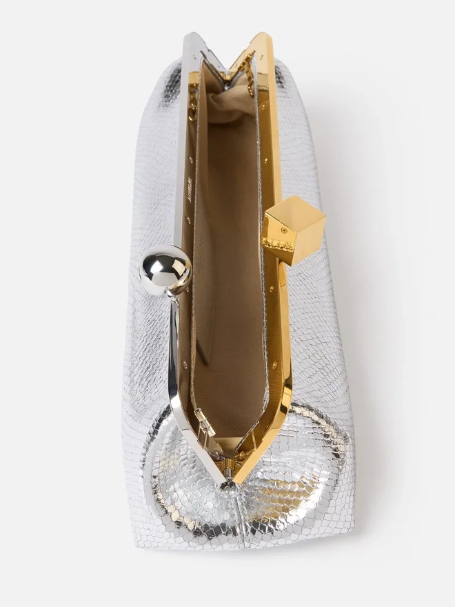 The Salon clutch Long clasp bag The Salon clutch Long clasp bag