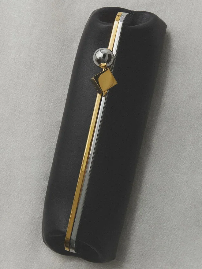 The Salon clutch Long clasp bag The Salon clutch Long clasp bag