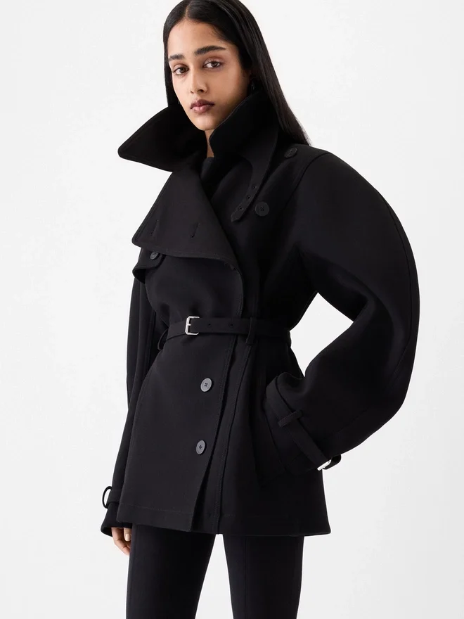 The short Ovalo trench coat Hourglass trench coat The short Ovalo trench coat Hourglass trench coat