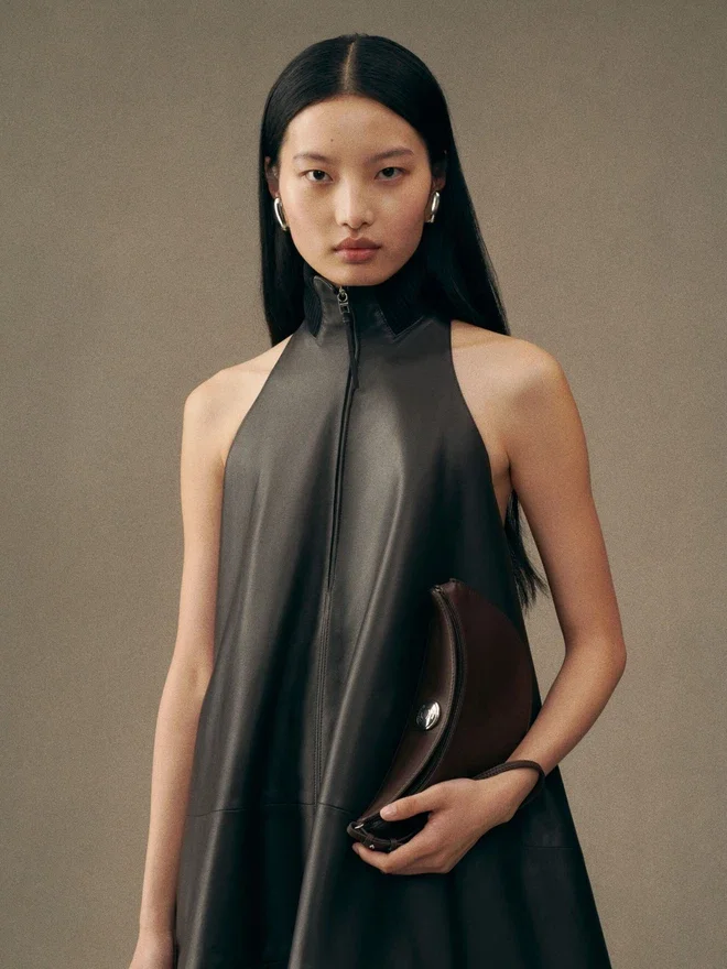The small Ovalo Small folded shoulder bag The small Ovalo Small folded shoulder bag