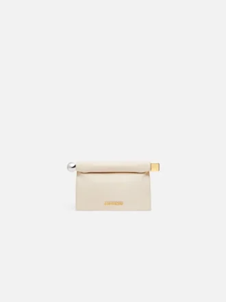The small Rond Carré clutch Mini take-out clutch