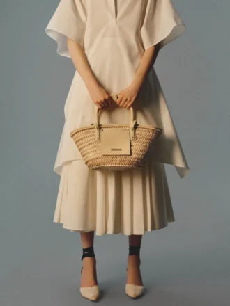 The small Soli basket Mini beach basket bag