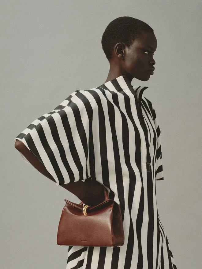 The small Valérie Small folded bag The small Valérie Small folded bag