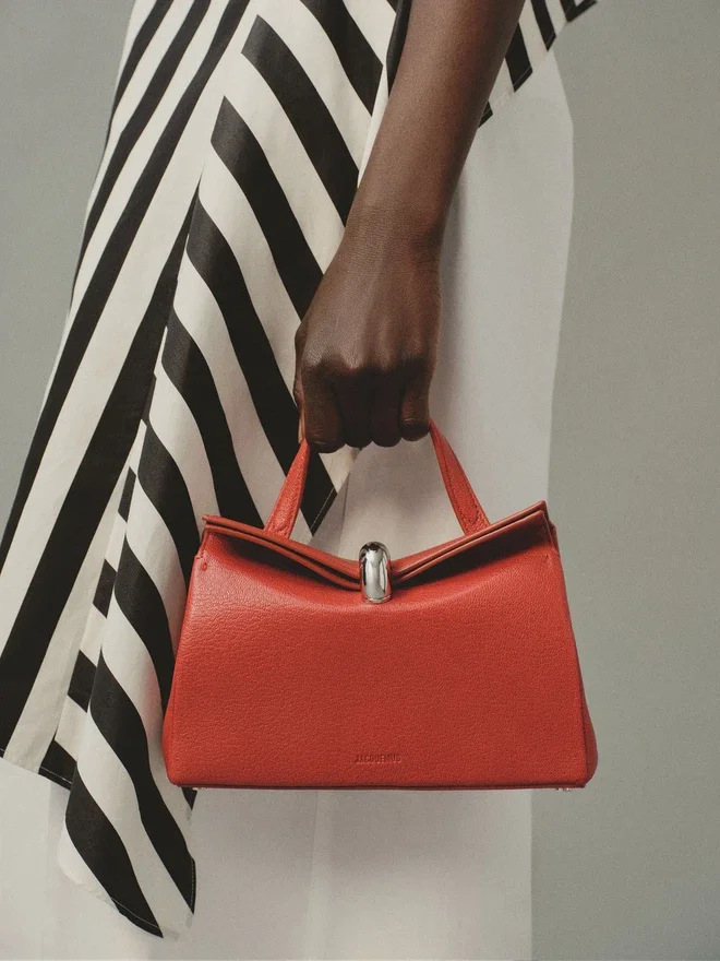 The small Valérie Small folded bag The small Valérie Small folded bag