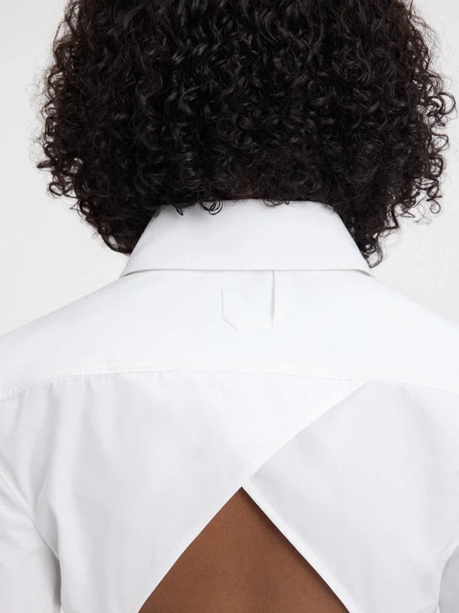 The suit shirt Fitted backless shirt The suit shirt Fitted backless shirt