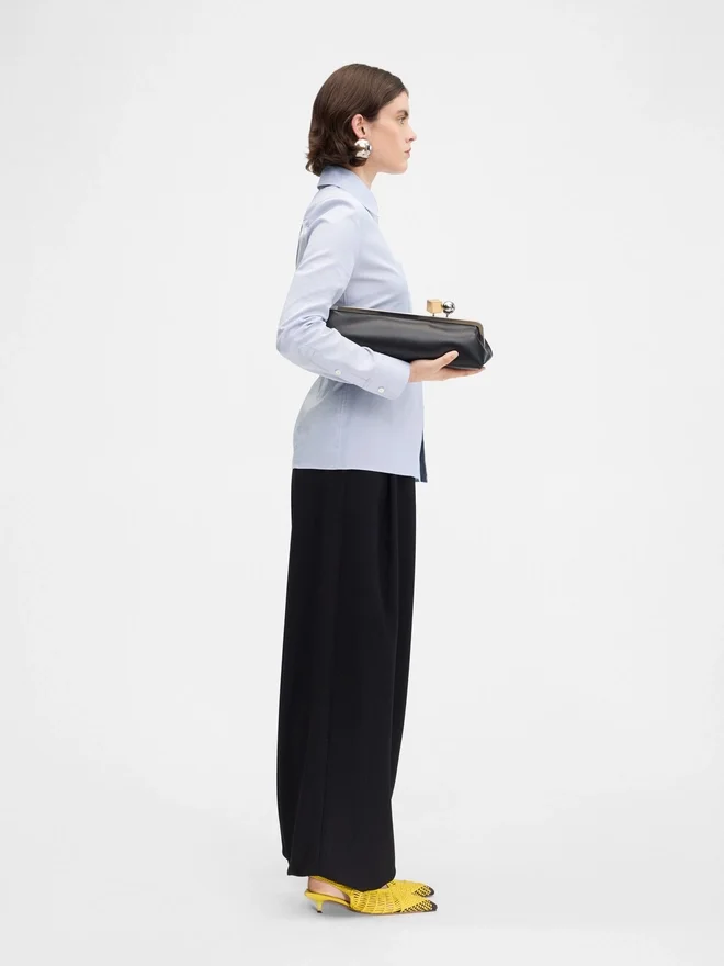The suit shirt Open-back suit shirt The suit shirt Open-back suit shirt