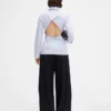 The suit shirt Open-back suit shirt The suit shirt Open-back suit shirt