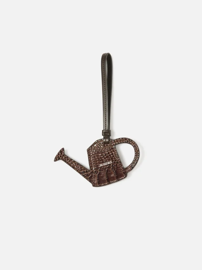 The watering can Watering can-shaped bag charm The watering can Watering can-shaped bag charm